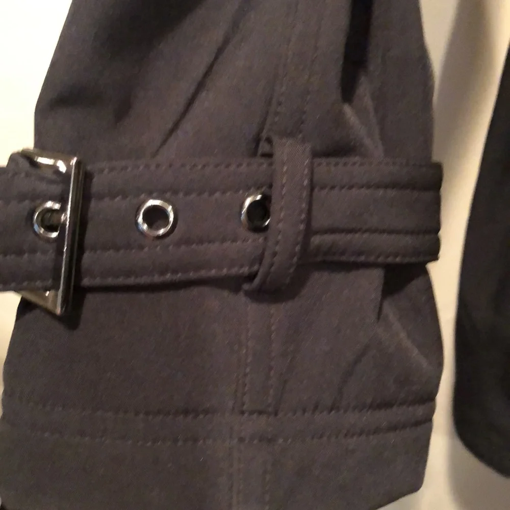 Steve Madden All Weather 3/4 length hooded jacket. Size S - Picture 5 of 7